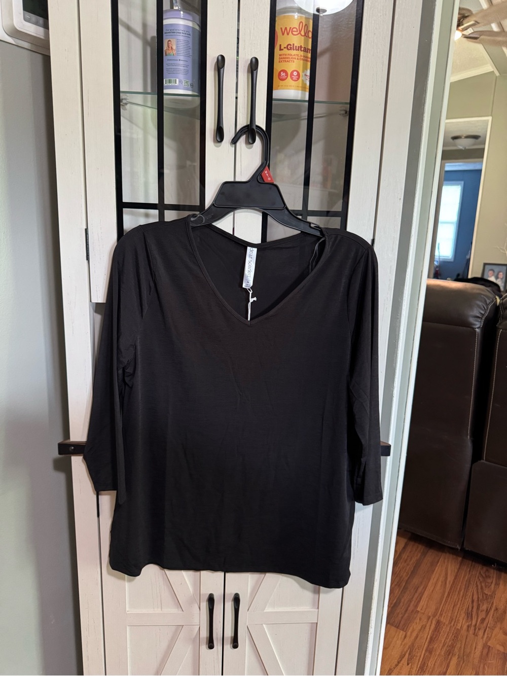NWT Dear Scarlett Black V-Neck 3/4 Sleeve Top